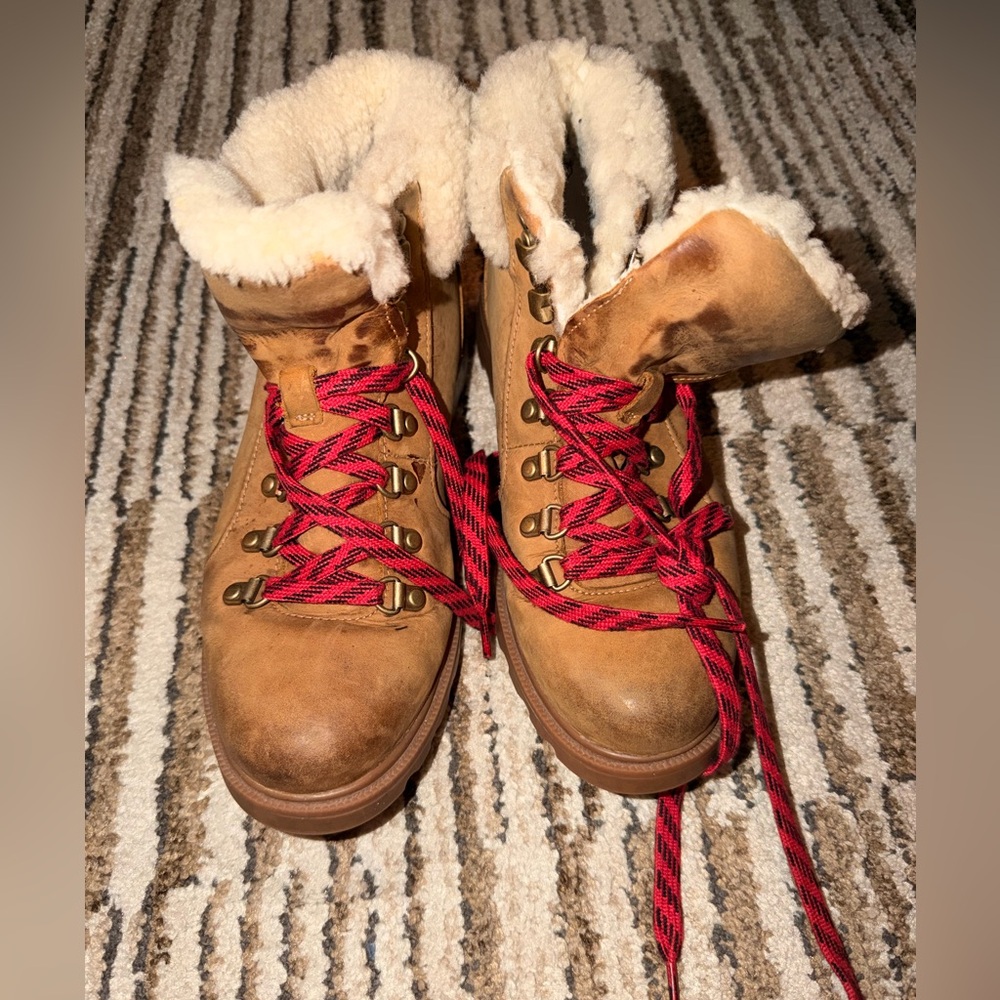 Sorel Brown Boots with Red Laces